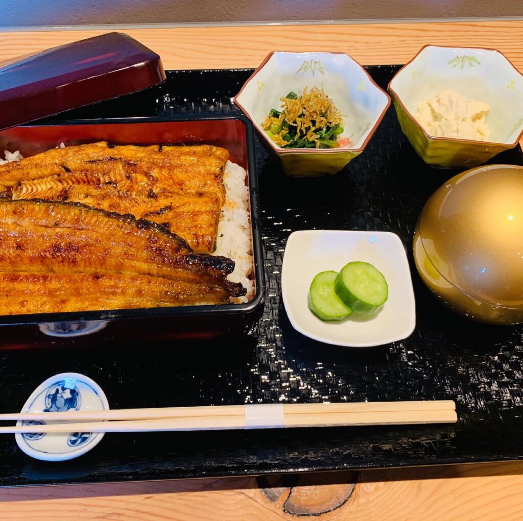 三嶋和食 ひいらぎ